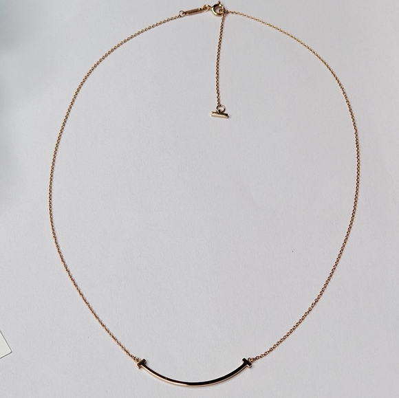 Authentic Tiffany & Co. T-Smile Mini 18KT Rose NIB - Picture 2 of 7